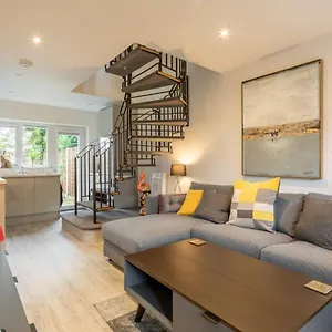 Delightful Duplex - 2 Mins To Station Cambridge (Cambridgeshire)